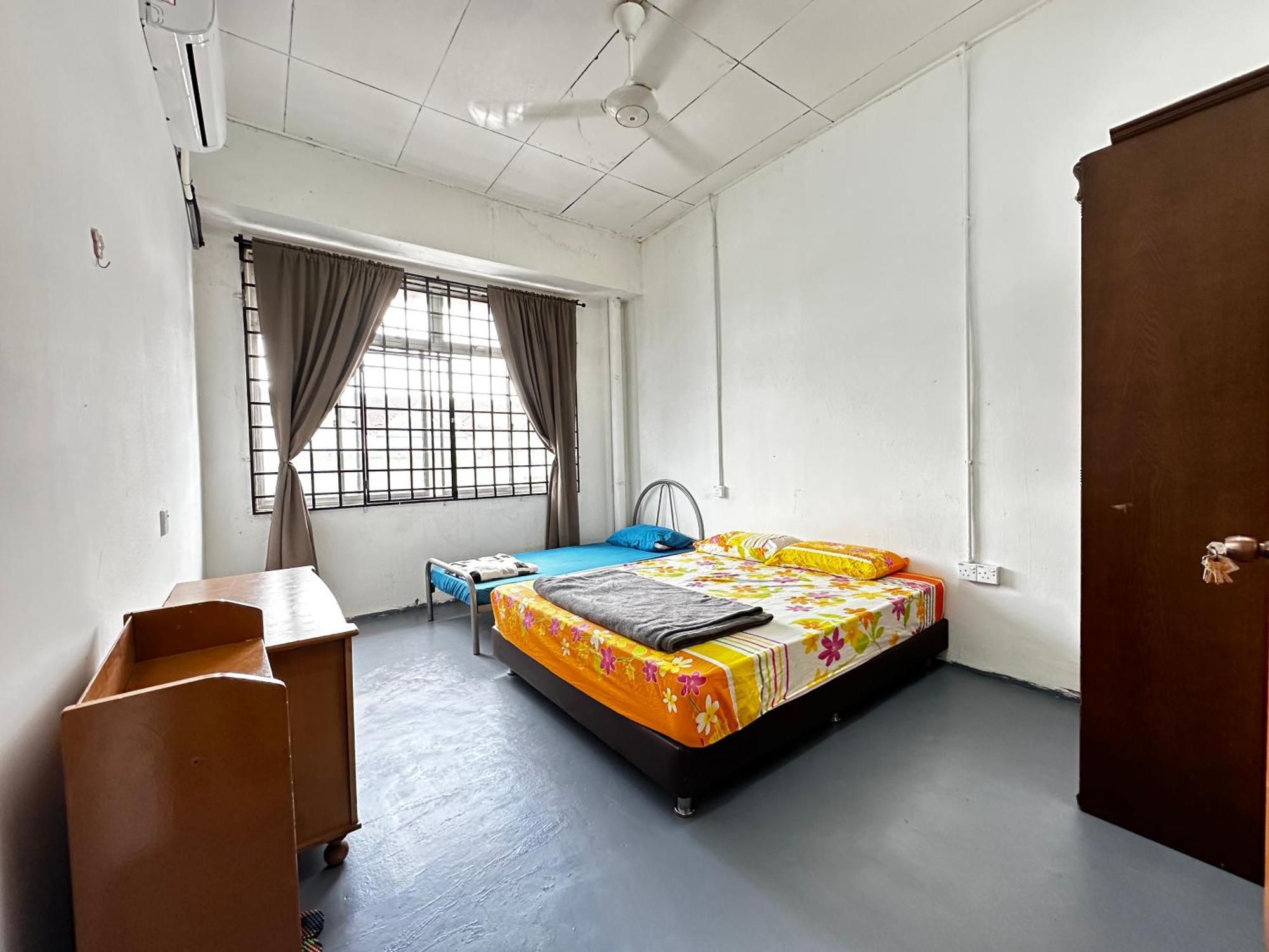 Jiaxin Dormitory - Puteri Wangsa 家馨旅舍 Ulu Tiram Exterior foto