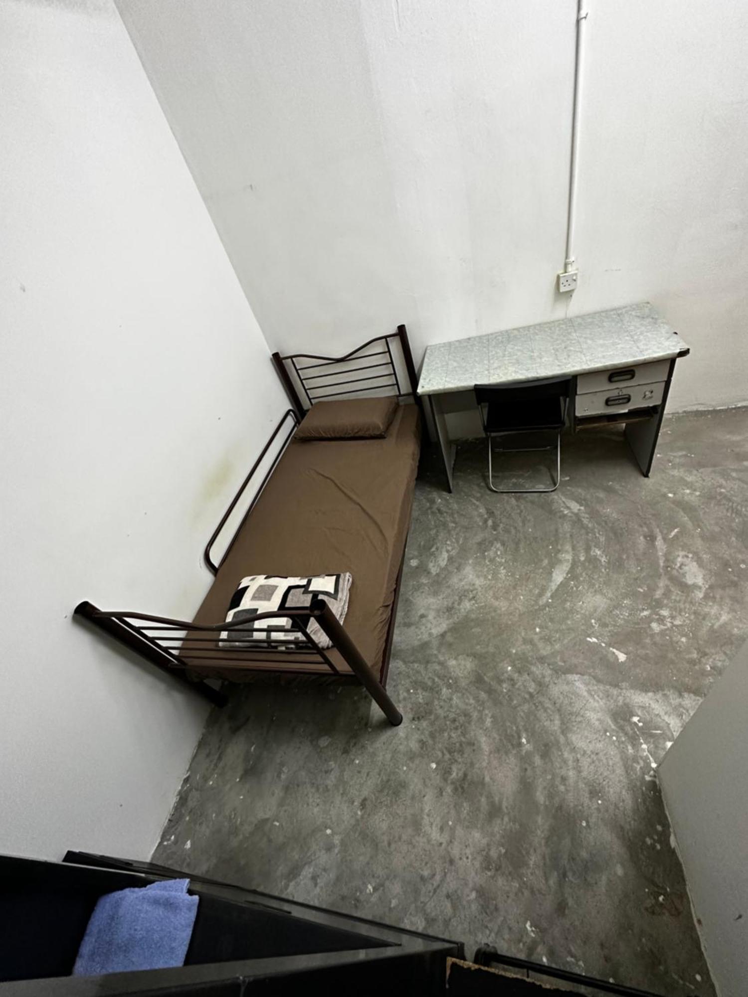 Jiaxin Dormitory - Puteri Wangsa 家馨旅舍 Ulu Tiram Exterior foto