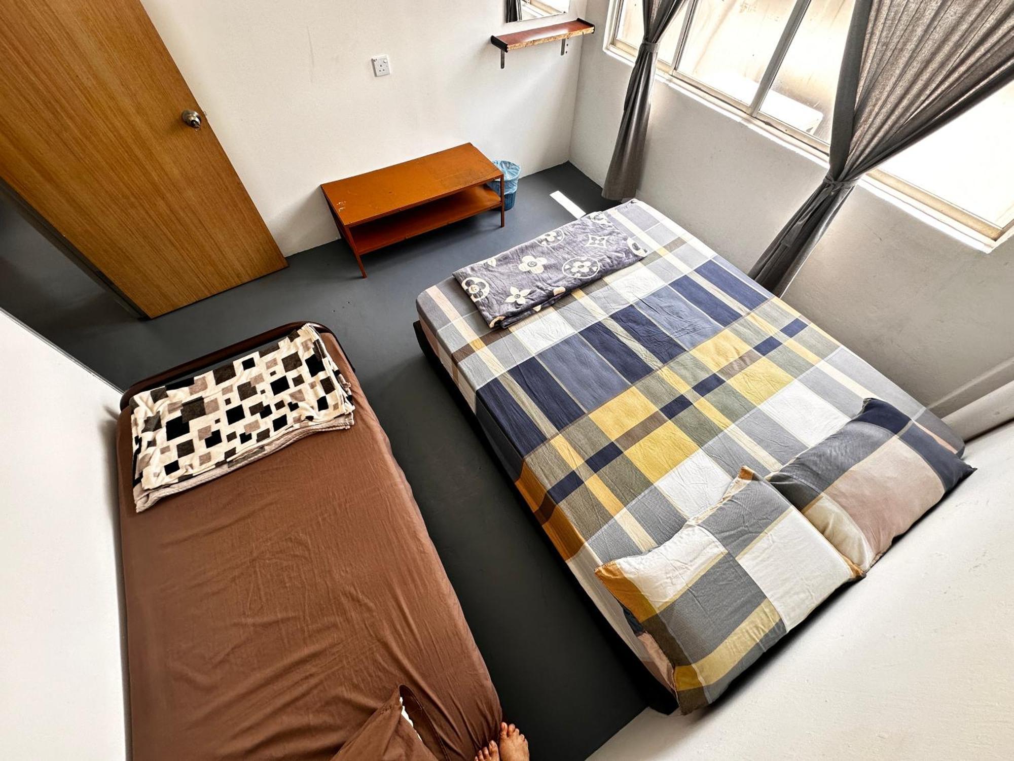 Jiaxin Dormitory - Puteri Wangsa 家馨旅舍 Ulu Tiram Exterior foto