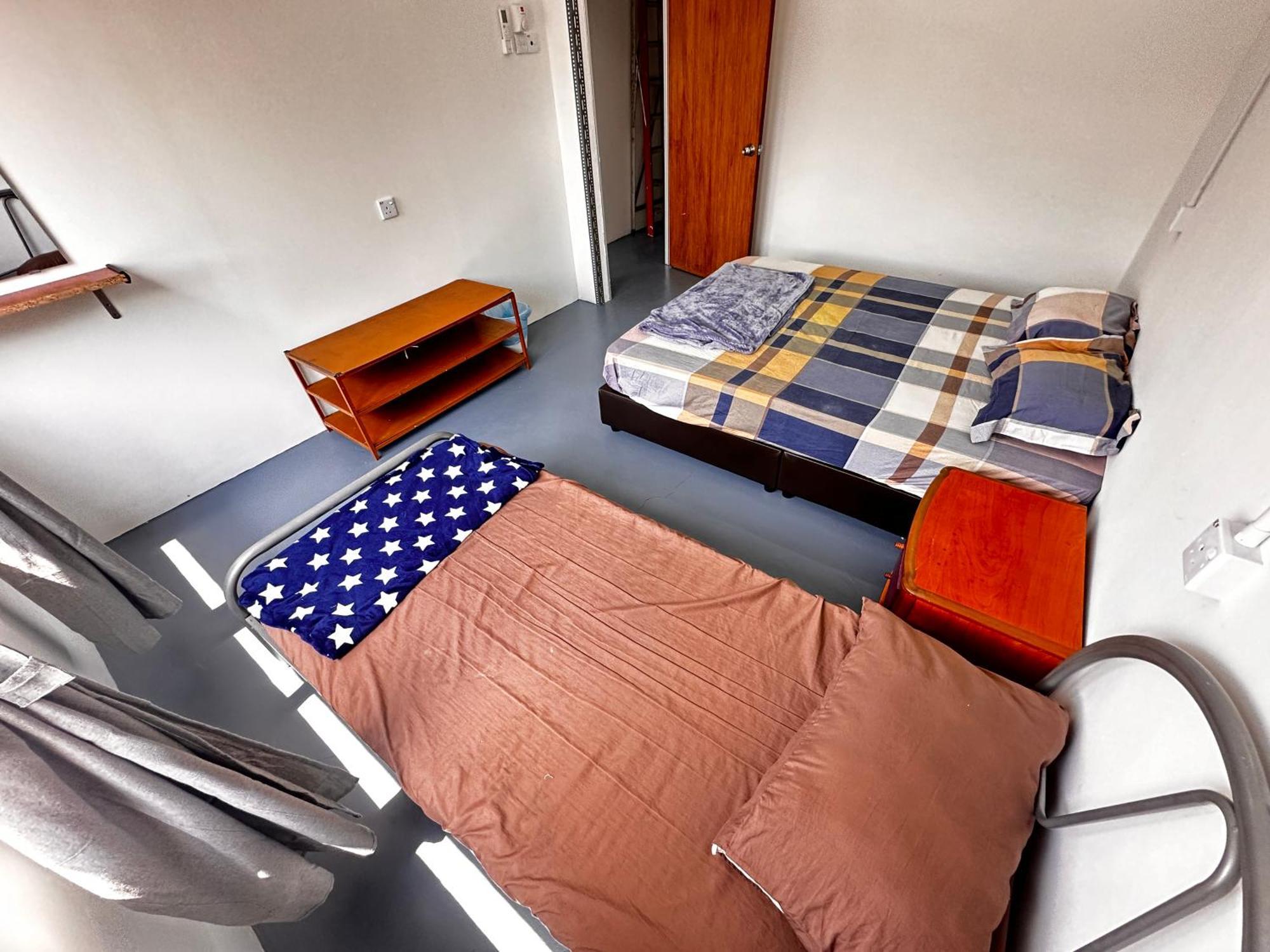 Jiaxin Dormitory - Puteri Wangsa 家馨旅舍 Ulu Tiram Exterior foto